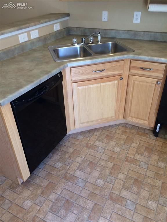4881 Harrier Ridge Dr, Colorado Springs, CO 80916