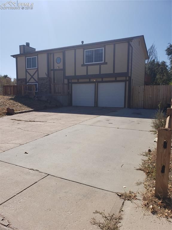 4881 Webb Dr, Colorado Springs, CO 80916