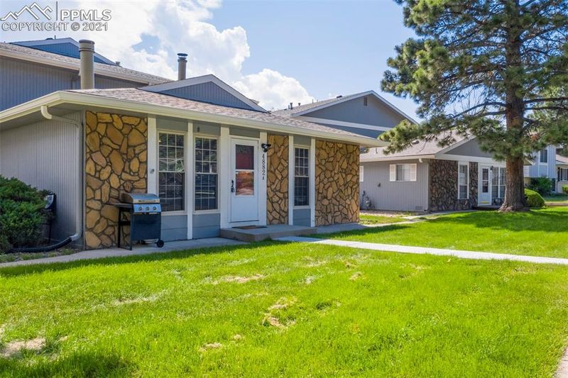 4882 Sonata Dr #A, Colorado Springs, CO 80918