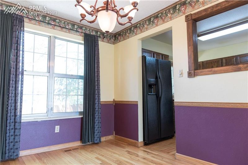 4886 Harvest Rd, Colorado Springs, CO 80917