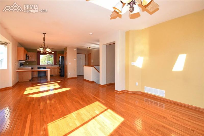 4901 Sebring Dr, Colorado Springs, CO 80911