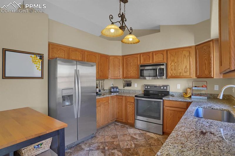 4904 Desert Varnish Dr, Colorado Springs, CO 80922