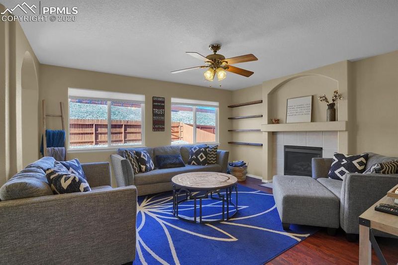 4904 Desert Varnish Dr, Colorado Springs, CO 80922