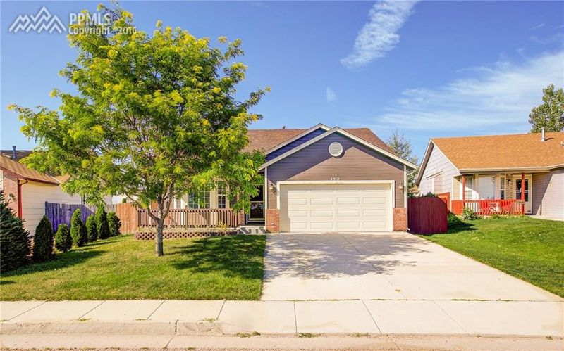4910 Pathfinder Dr, Colorado Springs, CO 80911