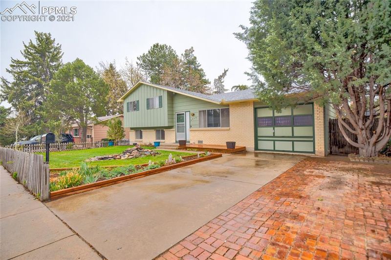 4910 Villa Cir, Colorado Springs, CO 80918