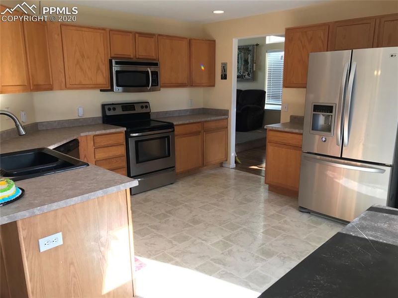 4911 Rock Creek Dr, Castle Rock, CO 80109