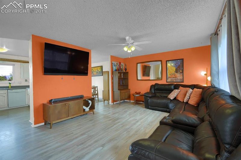 4913 Dewar Dr, Colorado Springs, CO 80916
