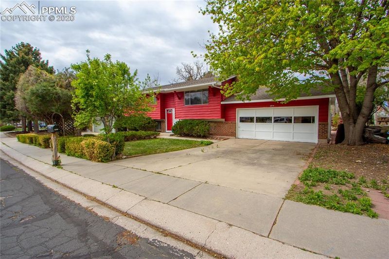4914 Galena Dr, Colorado Springs, CO 80918
