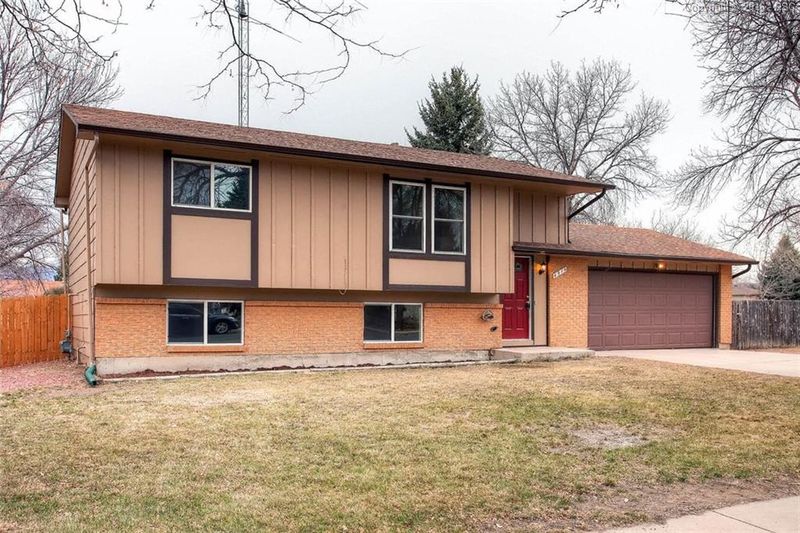 4914 Hackamore Dr, Colorado Springs, CO 80918