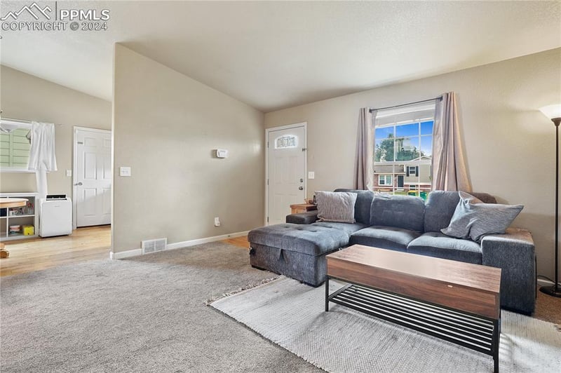 4915 Hunters Rn, Colorado Springs, CO 80911