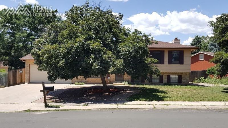 4920 N Hackamore Dr, Colorado Springs, CO 80918