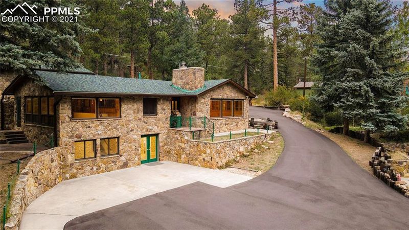 4925 Pike Rd, Cascade, CO 80809