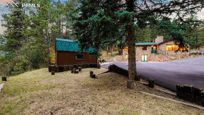 4925 Pike Rd, Cascade, CO 80809