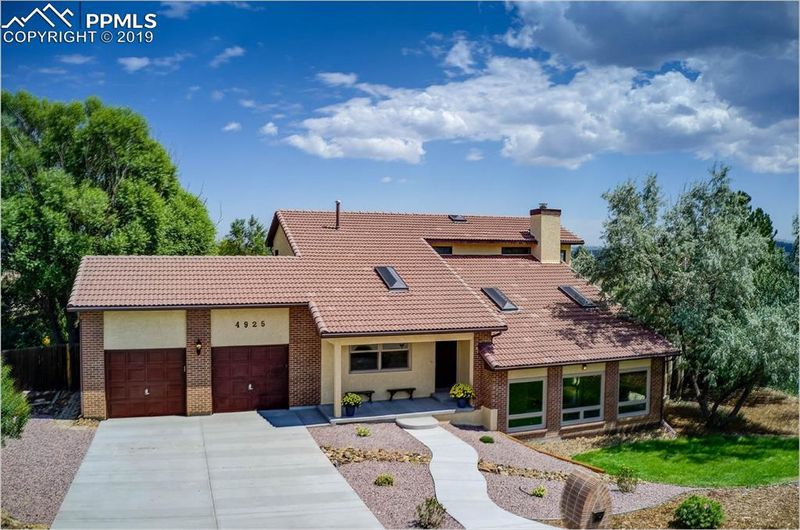 4925 Sunbird Cliffs Dr, Colorado Springs, CO 80919