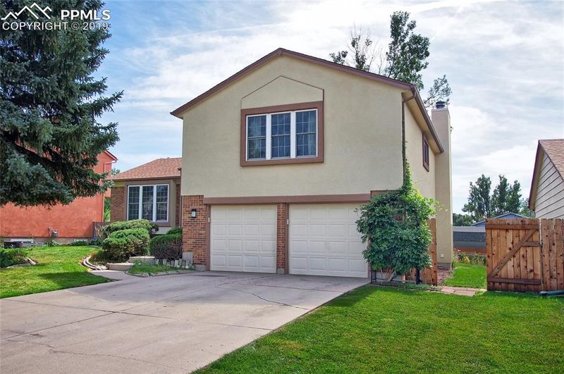 4926 Harvest Rd, Colorado Springs, CO 80917