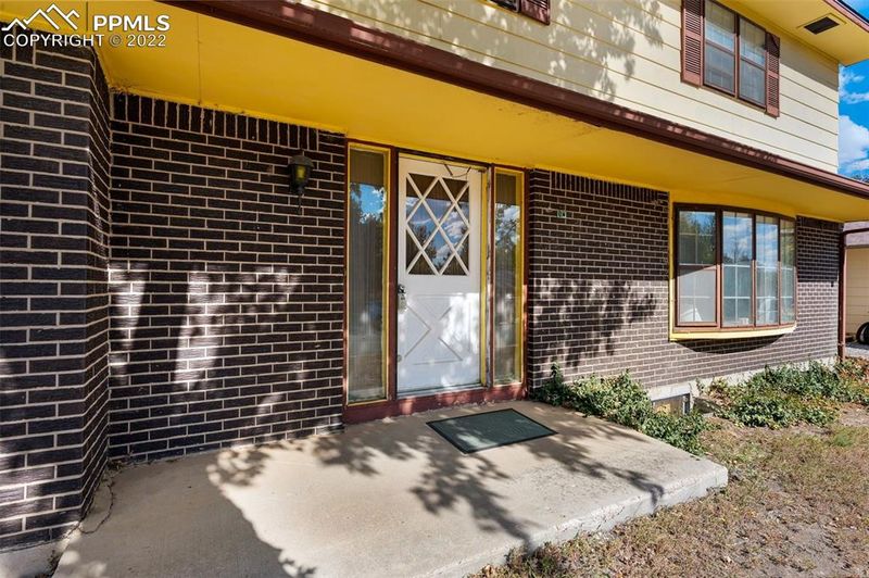 4931 Galena Dr, Colorado Springs, CO 80918