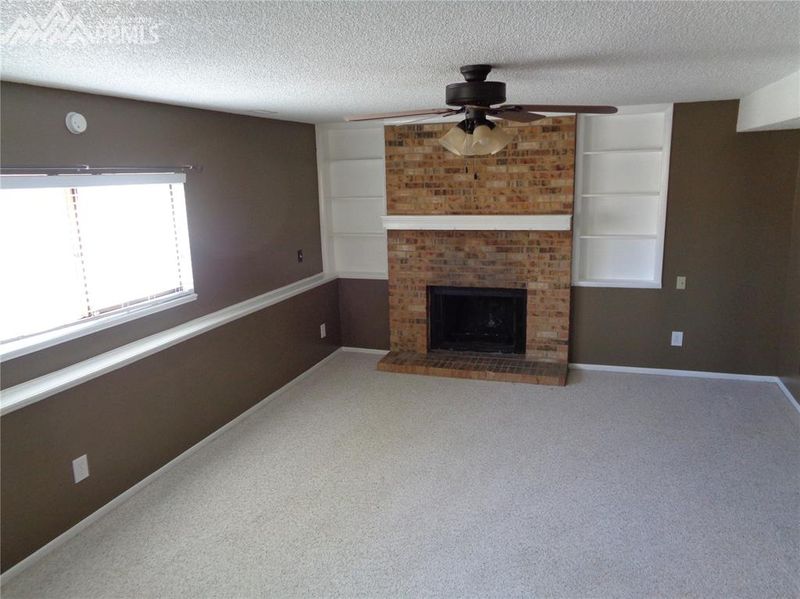 4935 N Eldon Dr, Colorado Springs, CO 80916
