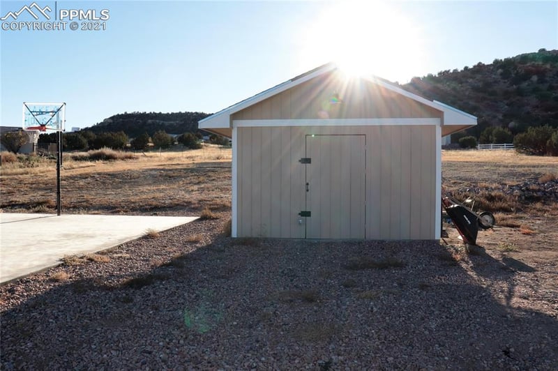 495 Twin Pines Ave, Rockvale, CO 81244