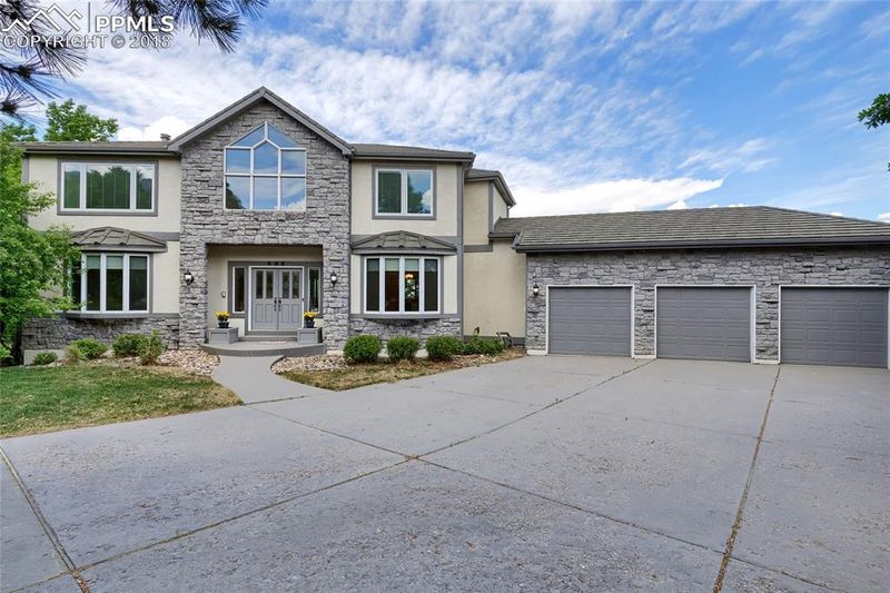 495 Vanderbilt Ct, Colorado Springs, CO 80906