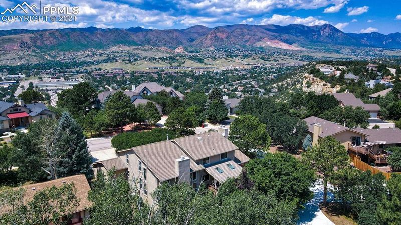4951 W Cliff Point Cir, Colorado Springs, CO 80919