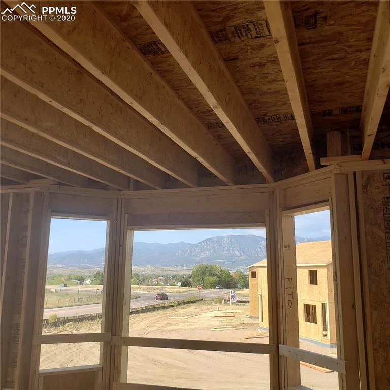 4958 Wolf Moon Dr, Colorado Springs, CO 80911