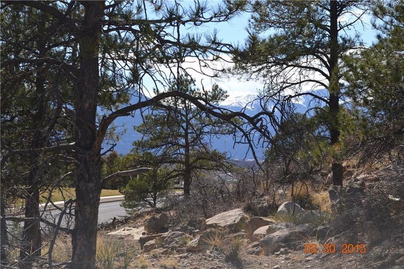 496 Elkton Dr, Colorado Springs, CO 80919