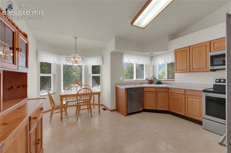 4960 Dry Stone Dr, Colorado Springs, CO 80923