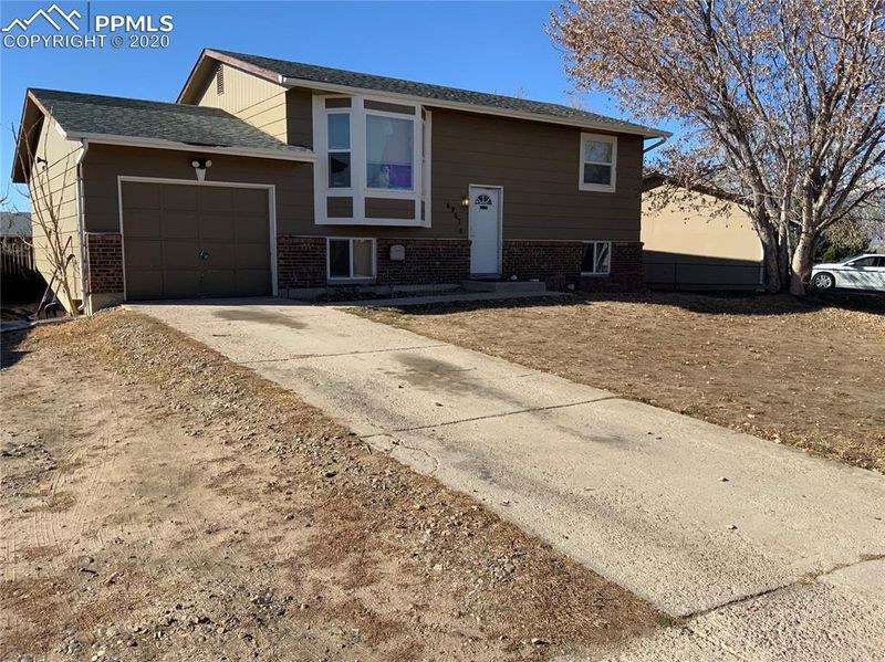 4967 Webb Dr, Colorado Springs, CO 80916