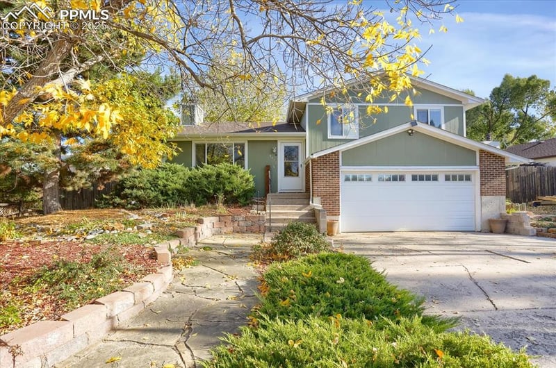 4972 Webb Dr, Colorado Springs, CO 80916