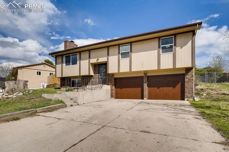 4975 Bluestem Dr, Colorado Springs, CO 80917