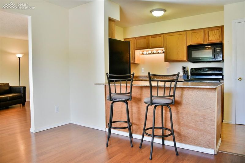 4977 Dewar Dr, Colorado Springs, CO 80916