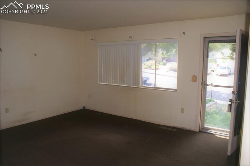 4980 N Splitrail Dr, Colorado Springs, CO 80917