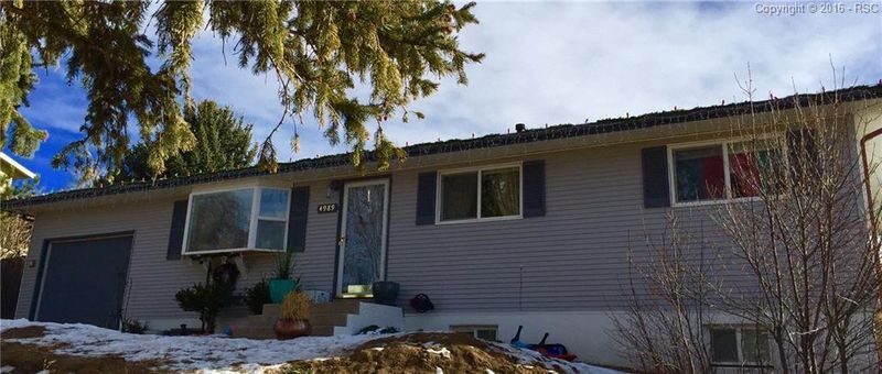 4989 N Splendid Cir, Colorado Springs, CO 80917