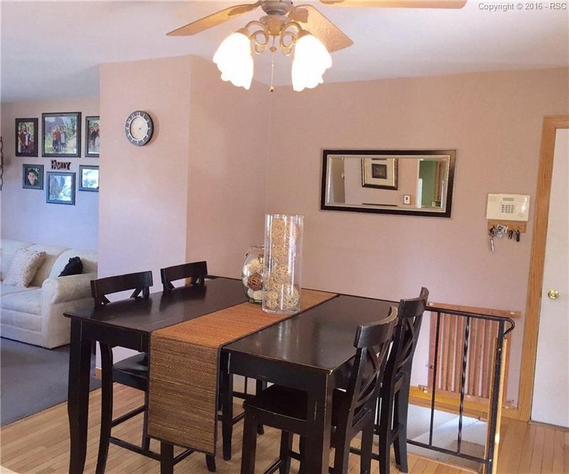4989 N Splendid Cir, Colorado Springs, CO 80917