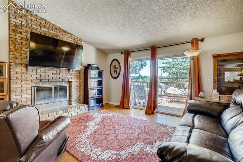 499 S Larkspur St, Castle Rock, CO 80104