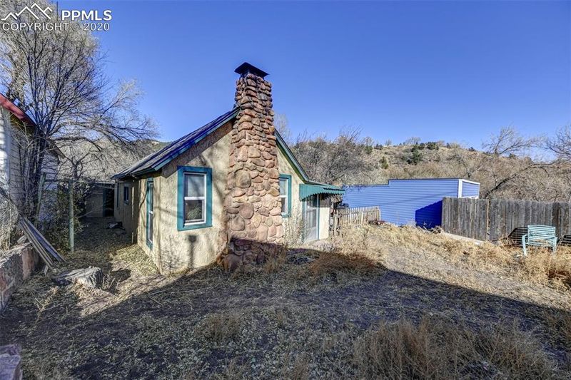 5 Ute Trl, Manitou Springs, CO 80829