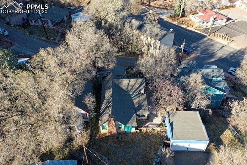 5 Ute Trl, Manitou Springs, CO 80829