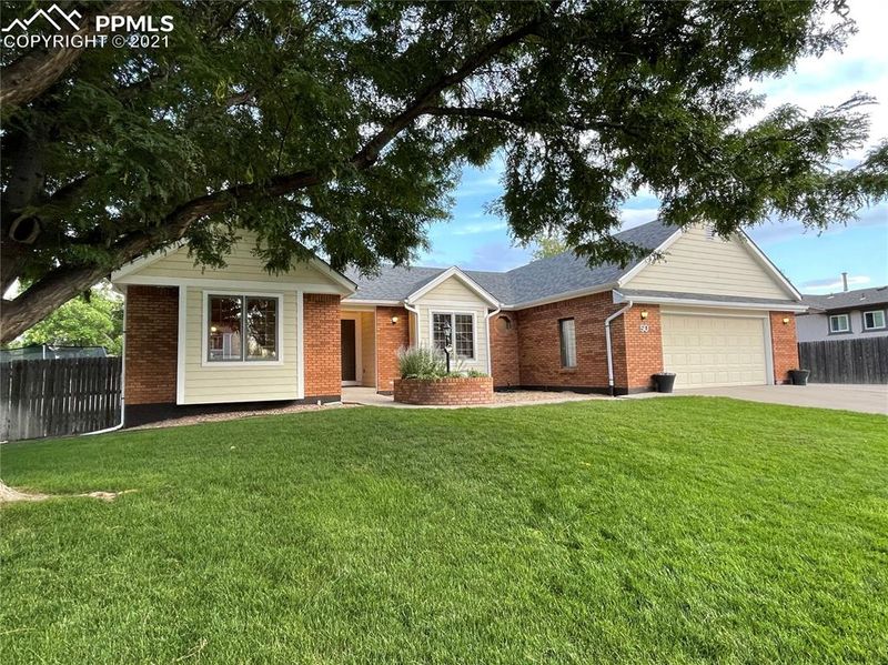 50 Sepulveda Dr, Pueblo, CO 81005