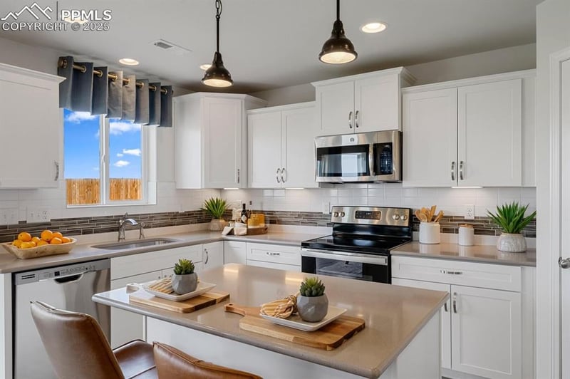 5000 Krueger Rd, Colorado Springs, CO 80925