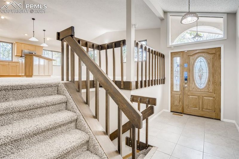 5004 Hackamore Dr, Colorado Springs, CO 80918