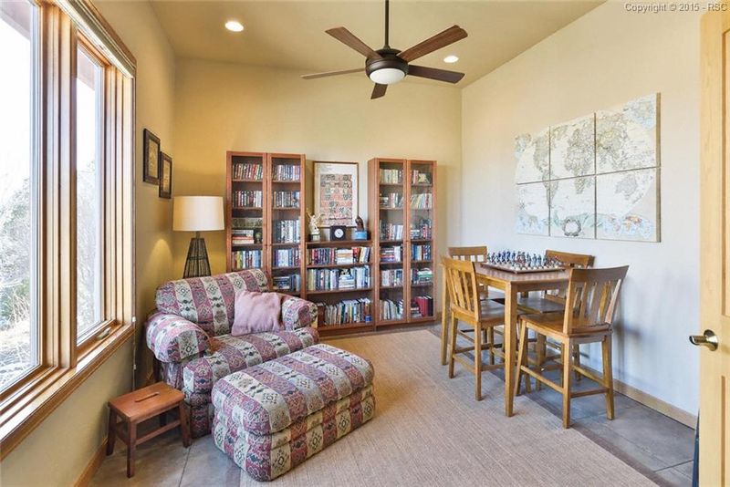 5004 Stonehill Rd, Colorado Springs, CO 80918