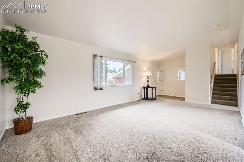 5011 Alteza Dr, Colorado Springs, CO 80917