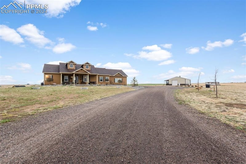 50112 E Maplewood Pl, Bennett, CO 80102