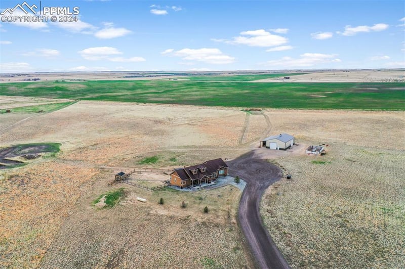 50112 E Maplewood Pl, Bennett, CO 80102