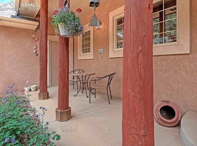 5015 Neeper Valley Rd, Manitou Springs, CO 80829