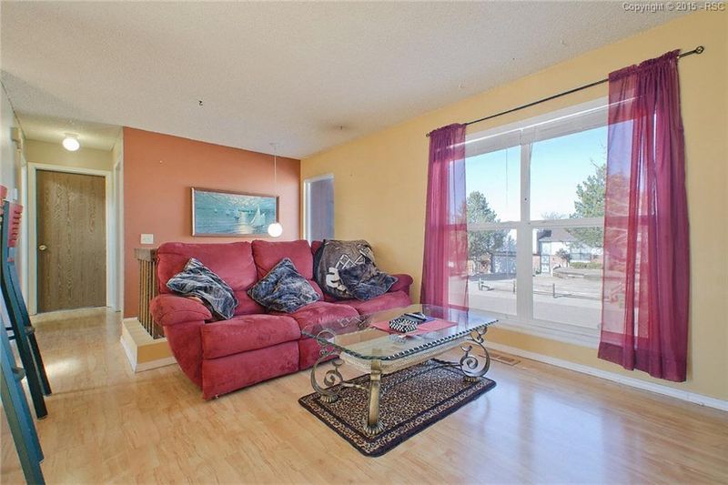 5015 N Nolte Dr, Colorado Springs, CO 80916