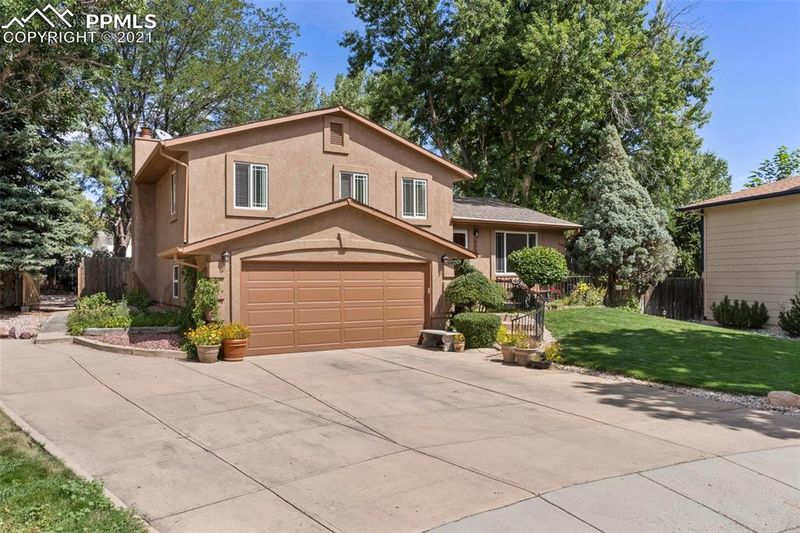 5021 Hackamore Ct, Colorado Springs, CO 80918