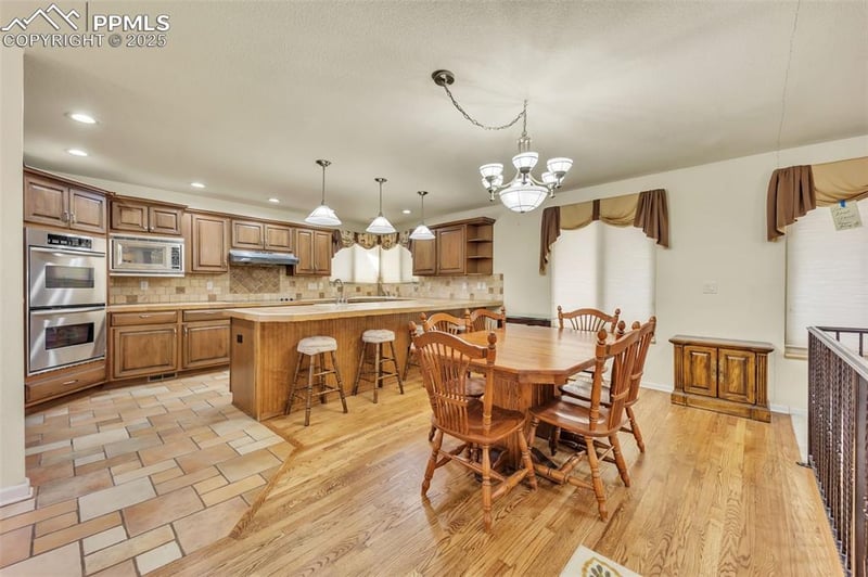5025 Brady Rd, Colorado Springs, CO 80915