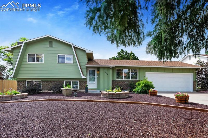 5030 S Hackamore Dr, Colorado Springs, CO 80918