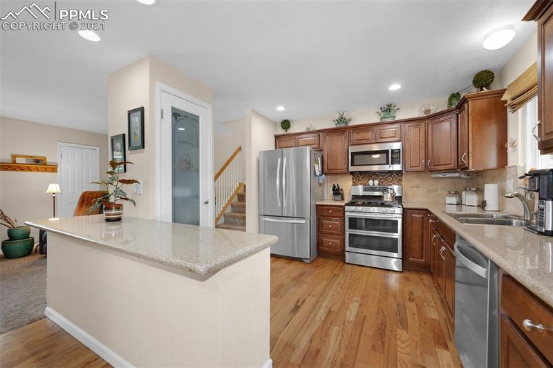 5030 S Hackamore Dr, Colorado Springs, CO 80918